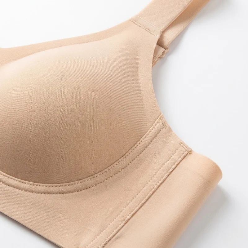 Soutien-gorge push-up sans armature et sans couture pour femmes avec bretelles réglables et fermeture à quatre agrafes