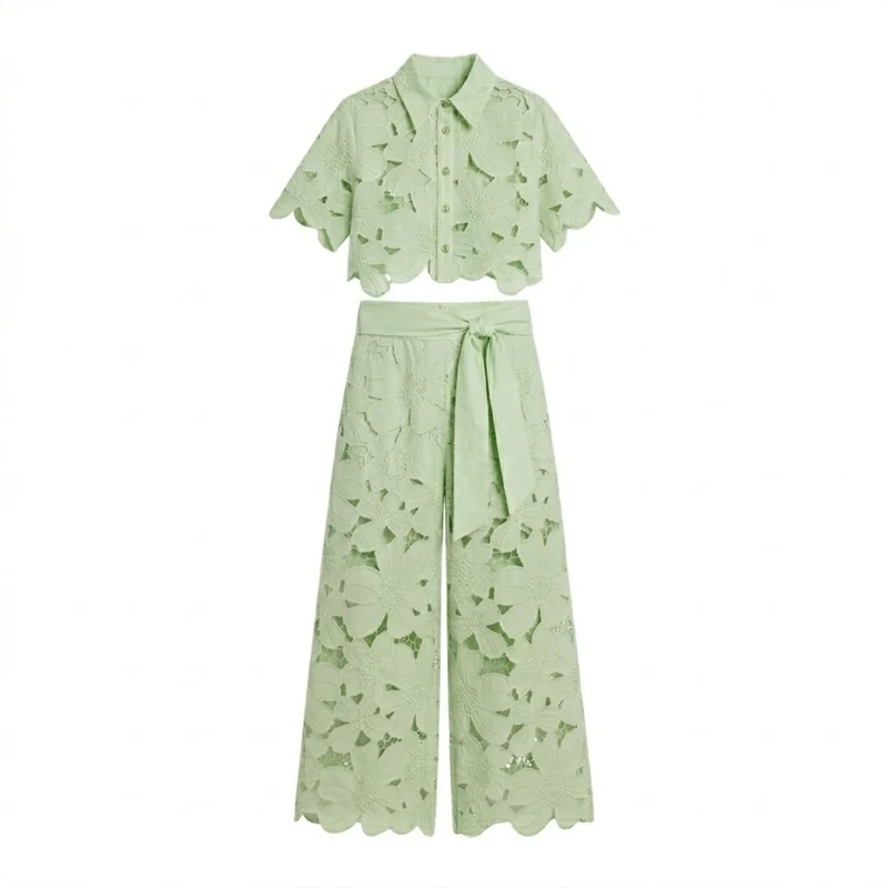 Ensemble Deux Pièces Femme avec Haut Court en Dentelle et Pantalon Large