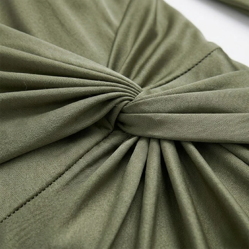 Robe Longue Satinée à Épaule Dénudée avec Nœud Drapé et Fente Latérale