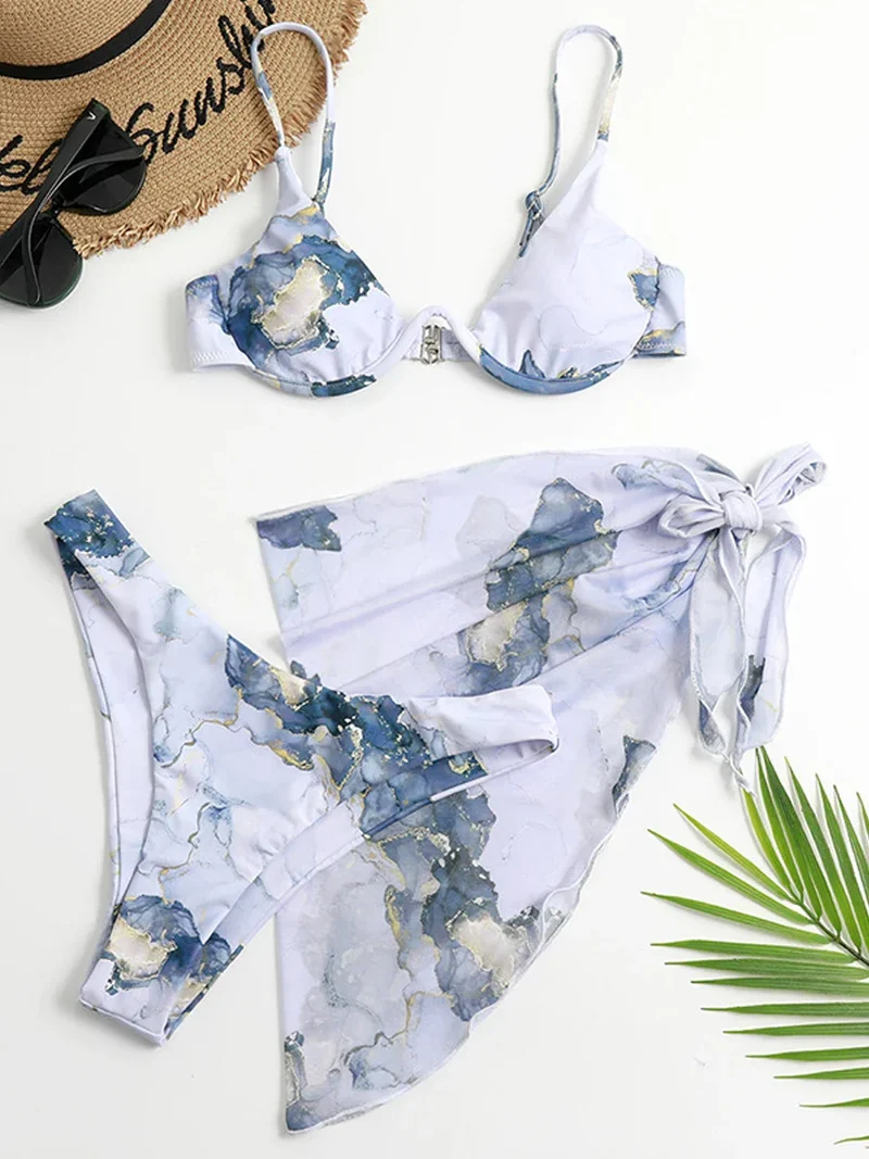 Beautifully Finished Bikini in a Timeless Design