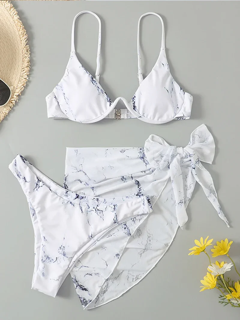 Beautifully Finished Bikini in a Timeless Design