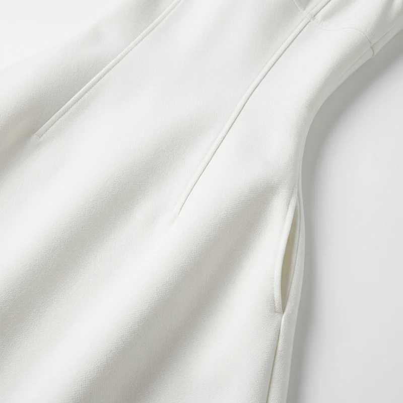 Robe courte femme — jupe boule en crêpe et col bateau | tenue de soirée