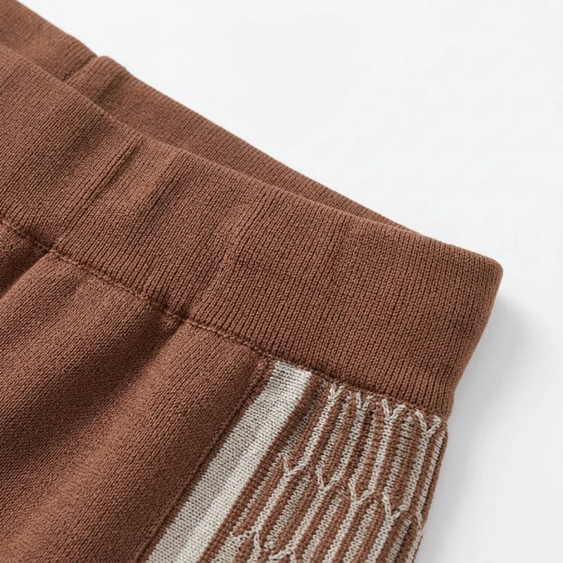 Ensemble deux pièces en maille pour homme — maille géométrique — tenue d’été décontractée