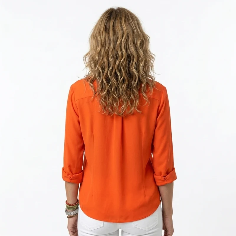 Blouse fluide femme en soie — décolleté en v — bureau et soirée