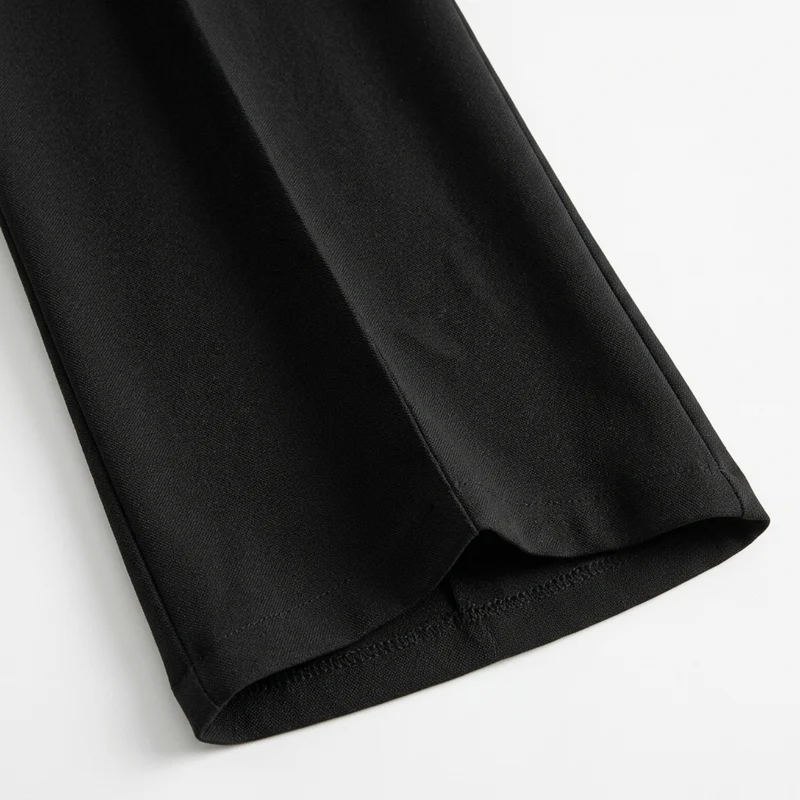 Combinaison femme taille haute — jambes larges et décolleté cœur — soirée