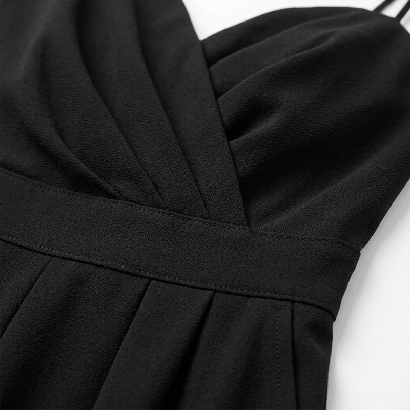 Combinaison femme taille haute — jambes larges et décolleté cœur — soirée