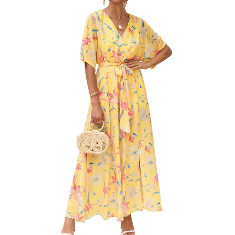 Robe maxi kimono à fleurs — style bohème — vacances d'été