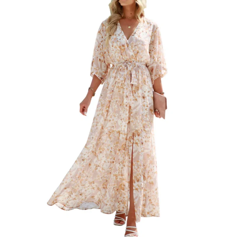 Robe maxi kimono à fleurs — style bohème — vacances d'été