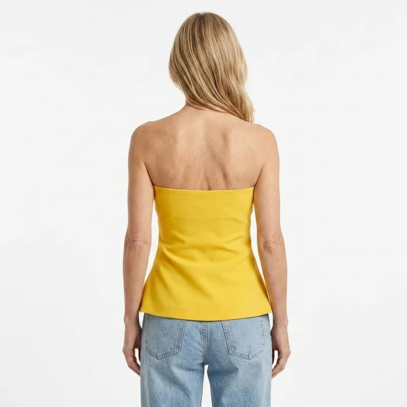 Haut court crop top pour femmes en lin — sans bretelles — plage
