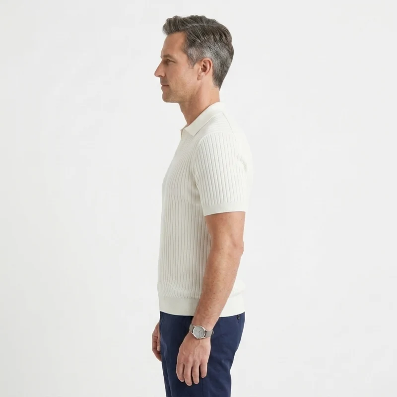 Polo homme en maille côtelée avec col en v et manches courtes — détente