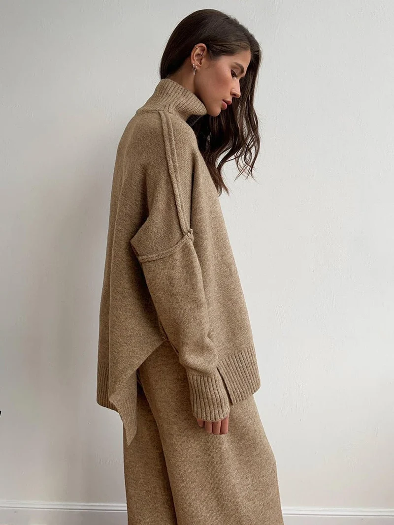 Ensemble pull à col roulé avec pantalon pour femme