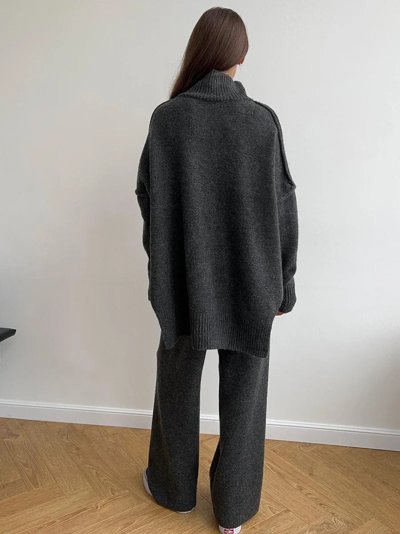 Ensemble pull à col roulé avec pantalon pour femme