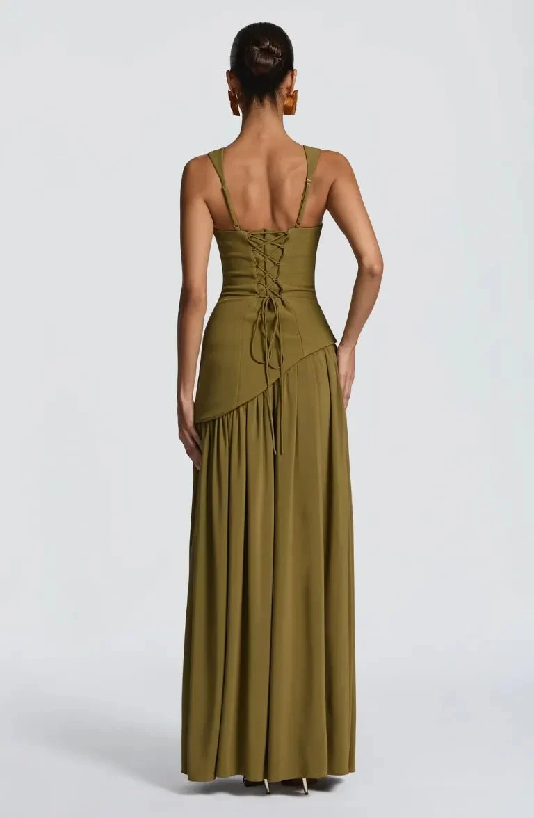 Robe Longue Évasée à Taille Cintrée pour Femme | Idéale pour les Sorties