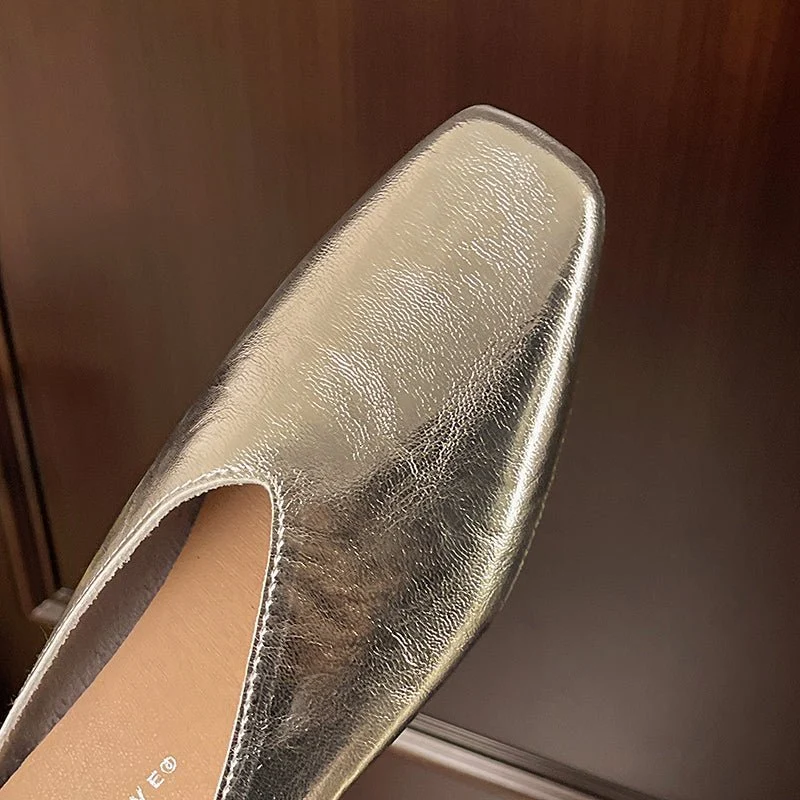 Chaussures plates en cuir vegan pour femmes