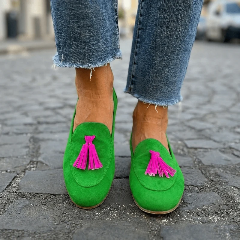 Mocassins à Pompons en Suède pour Femmes