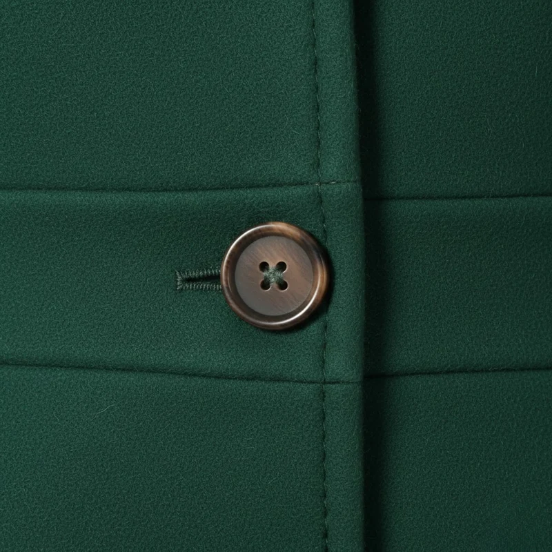 Manteau mi-long en laine à col tailleur et boutonnage multiple