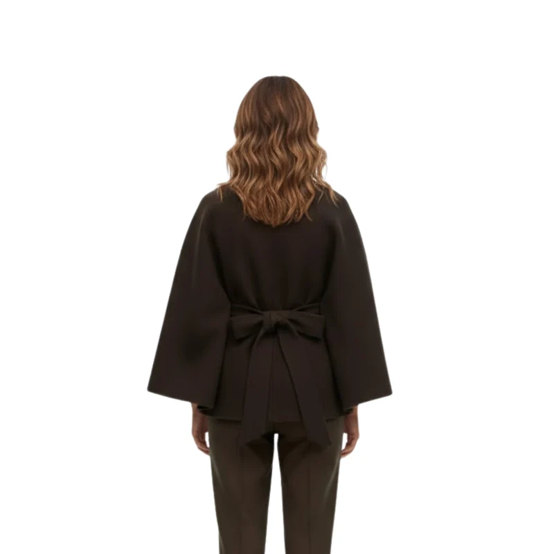 Manteau cape structuré avec ceinture et col montant