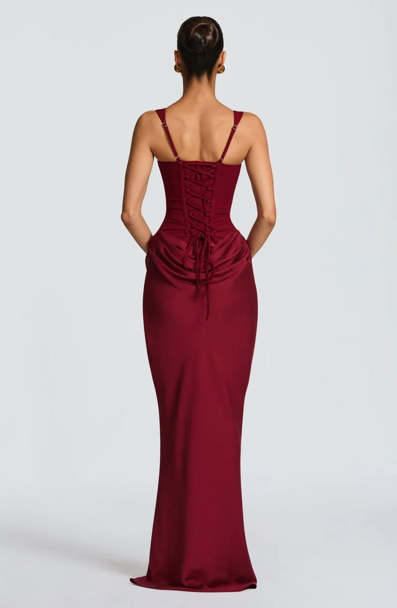 Robe Longue à Bretelles Larges et Détail Corset pour Femme | Idéale pour les Sorties