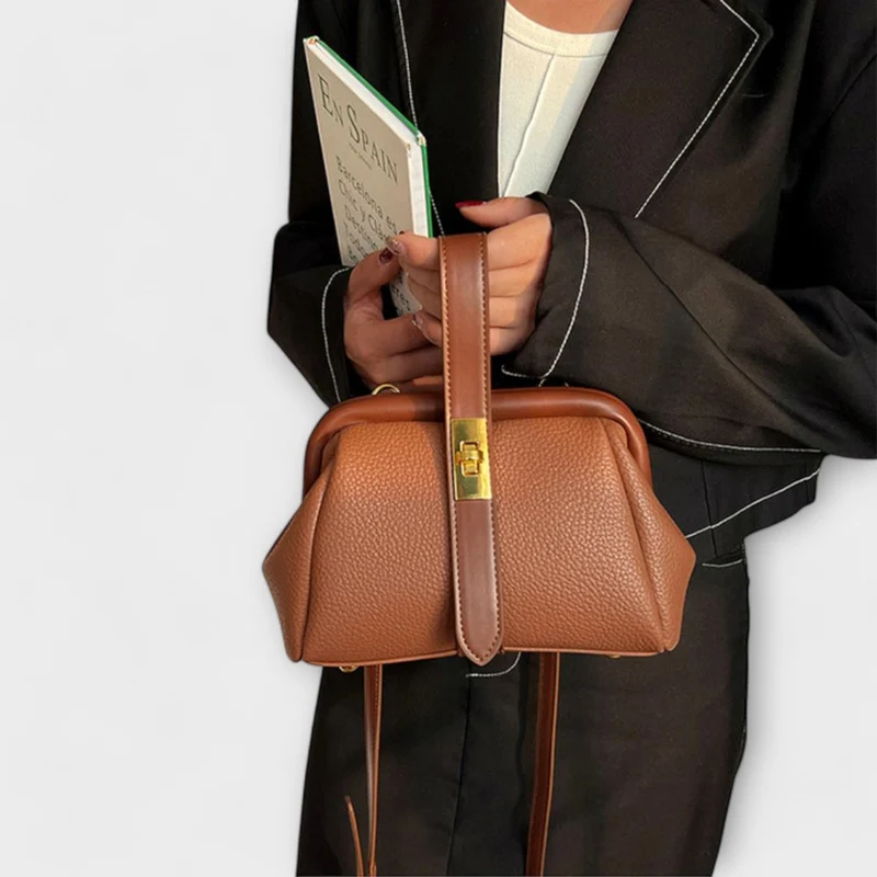 Sac à Main Mini en Cuir – Fermoir Rotatif, Pour la Ville et les Sorties