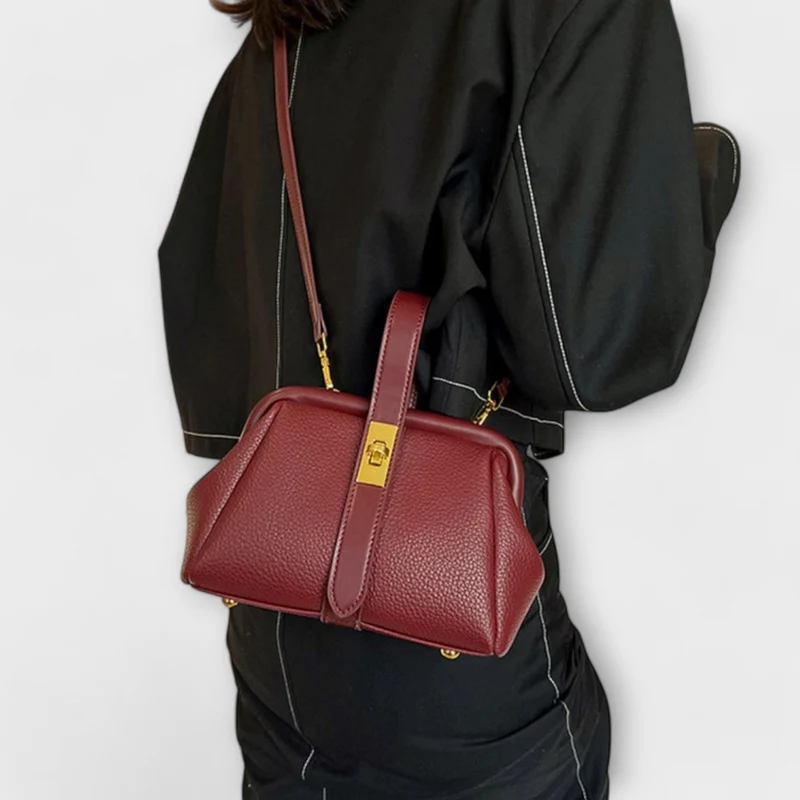 Sac à Main Mini en Cuir – Fermoir Rotatif, Pour la Ville et les Sorties
