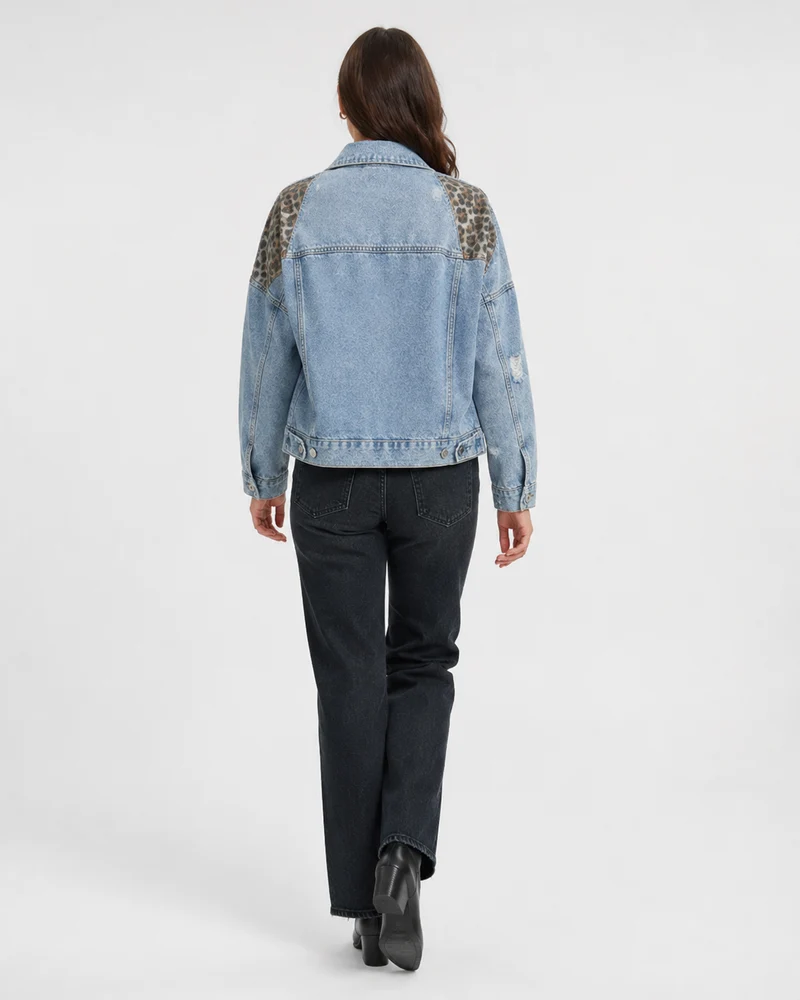 Veste en Jean à Panneaux - Coupe Décontractée Contemporaine, Look Urbain Moderne