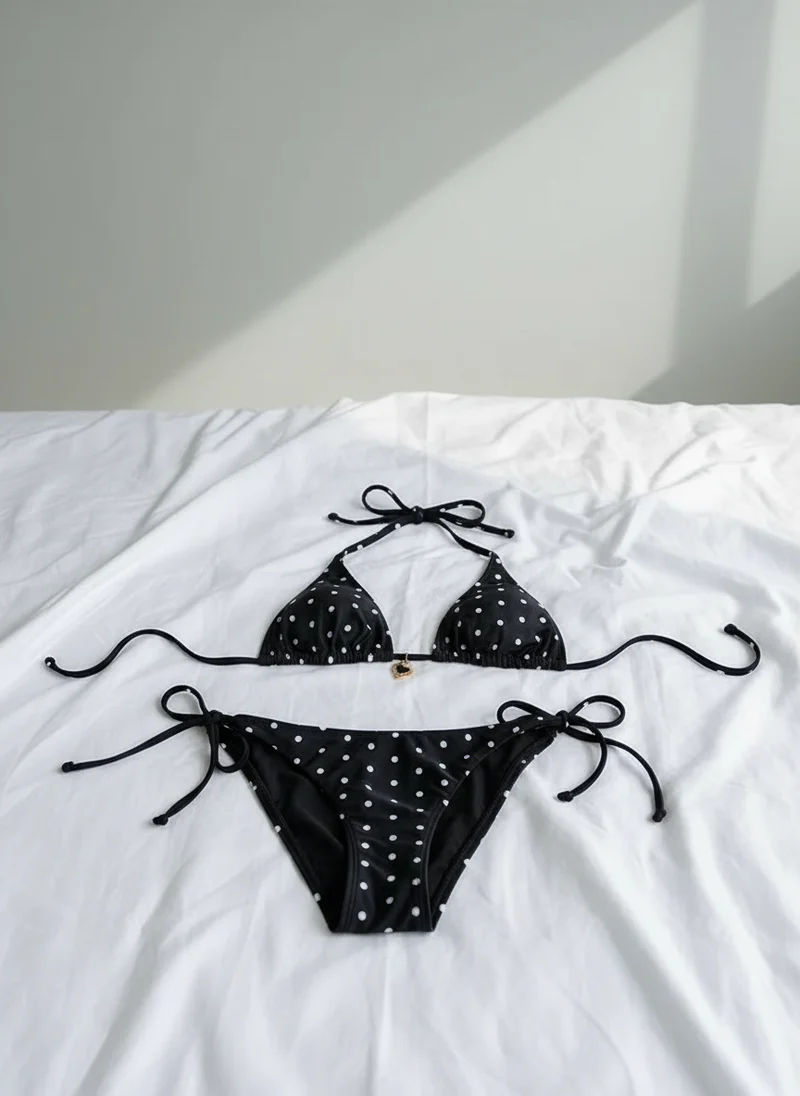 Bikini Deux Pièces à Pois - Style Élégant et Féminin