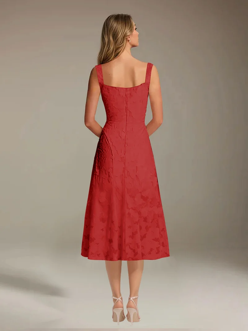 Robe Longue en Dentelle Col Carré - Élégante Silhouette Raffinée