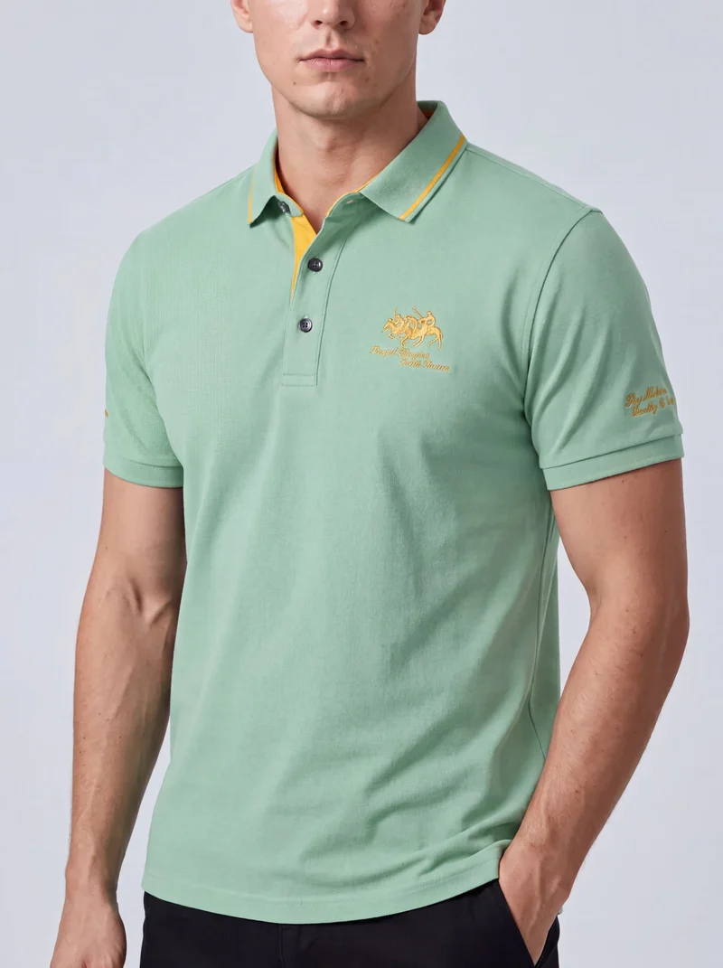 Polo ajusté col classique - Élégant look minimaliste chic