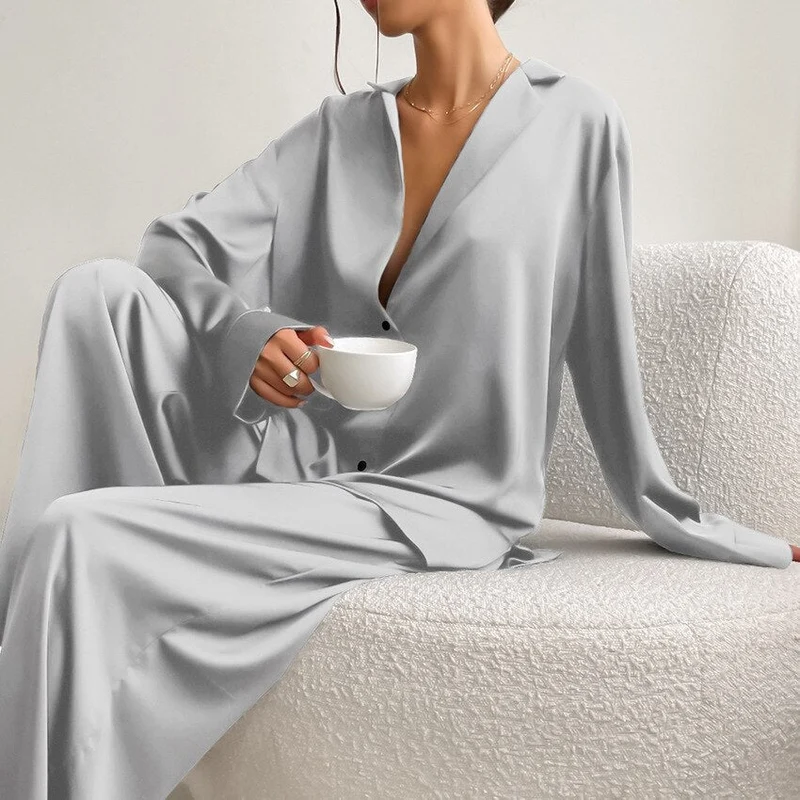 Pyjama satin boutonné ample