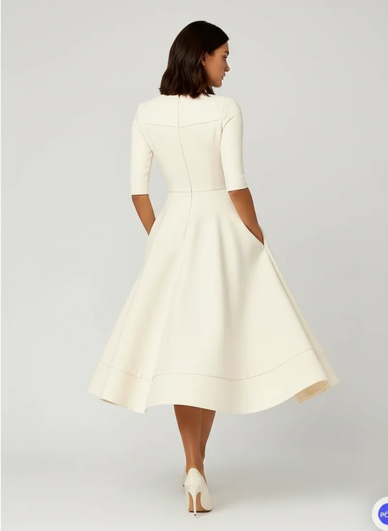 Robe midi col V plissée