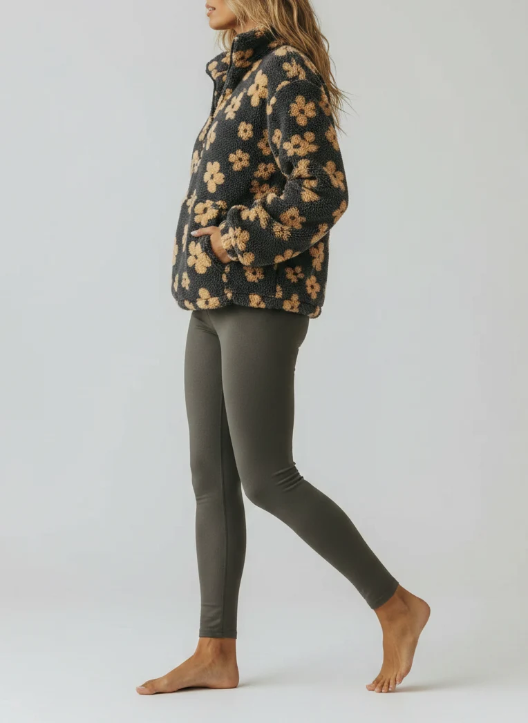 Hoodie imprimé floral doux