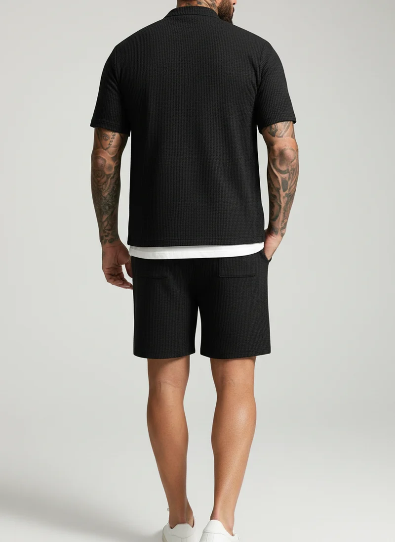 Ensemble chemise col montant short