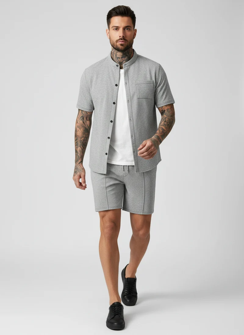 Ensemble chemise col montant short