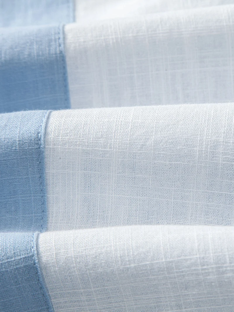 T-shirt à manches courtes et un pantalon en lin