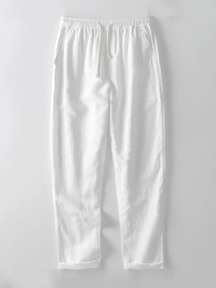 T-shirt à manches courtes et un pantalon en lin