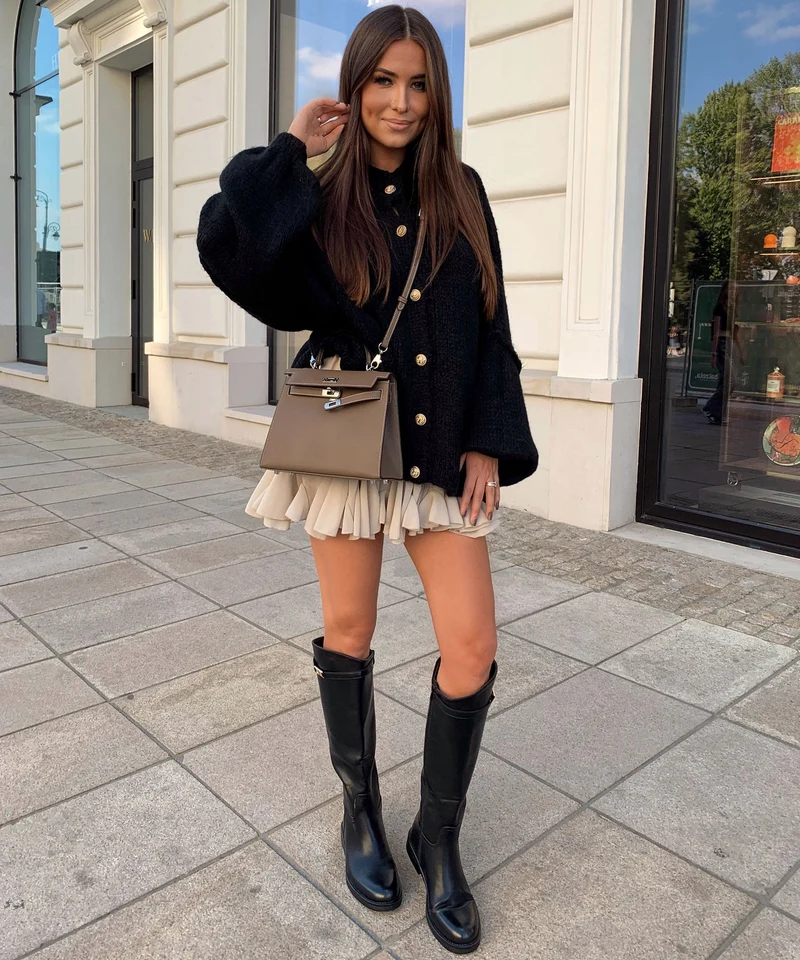 Veste en tricot oversize noire au style cosy