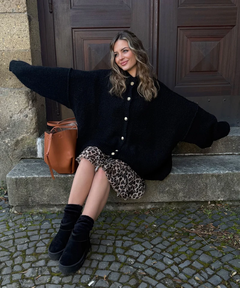 Veste en tricot oversize noire au style cosy