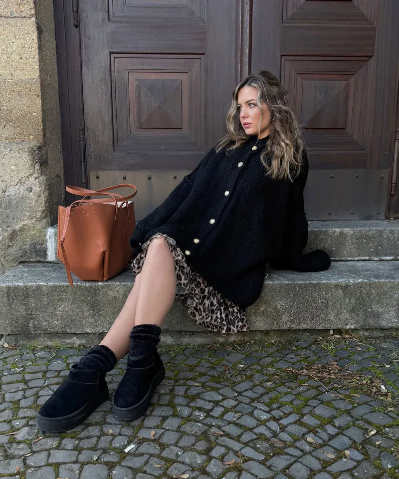 Veste en tricot oversize noire au style cosy