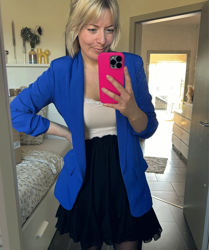 Jupe Nicole Schwarz coupe élégante