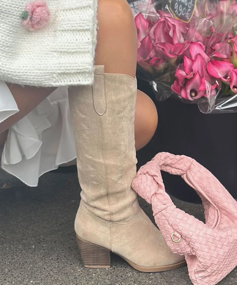 Bottes de cowboy beiges hautes au style western
