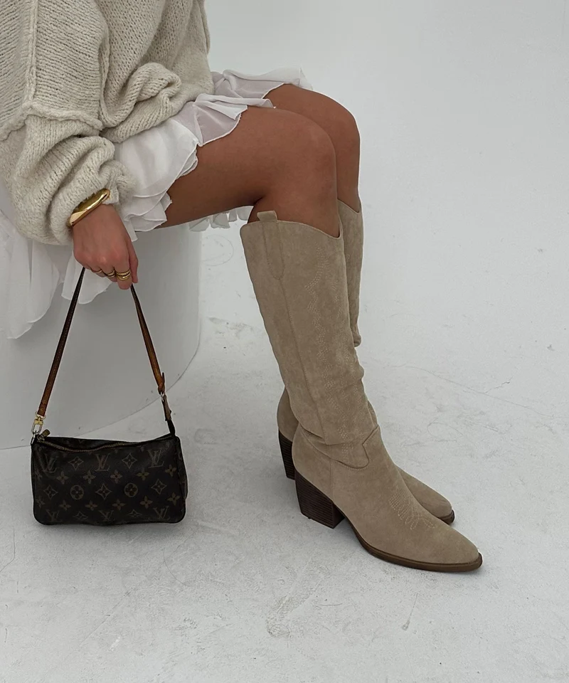Bottes de cowboy beiges hautes au style western
