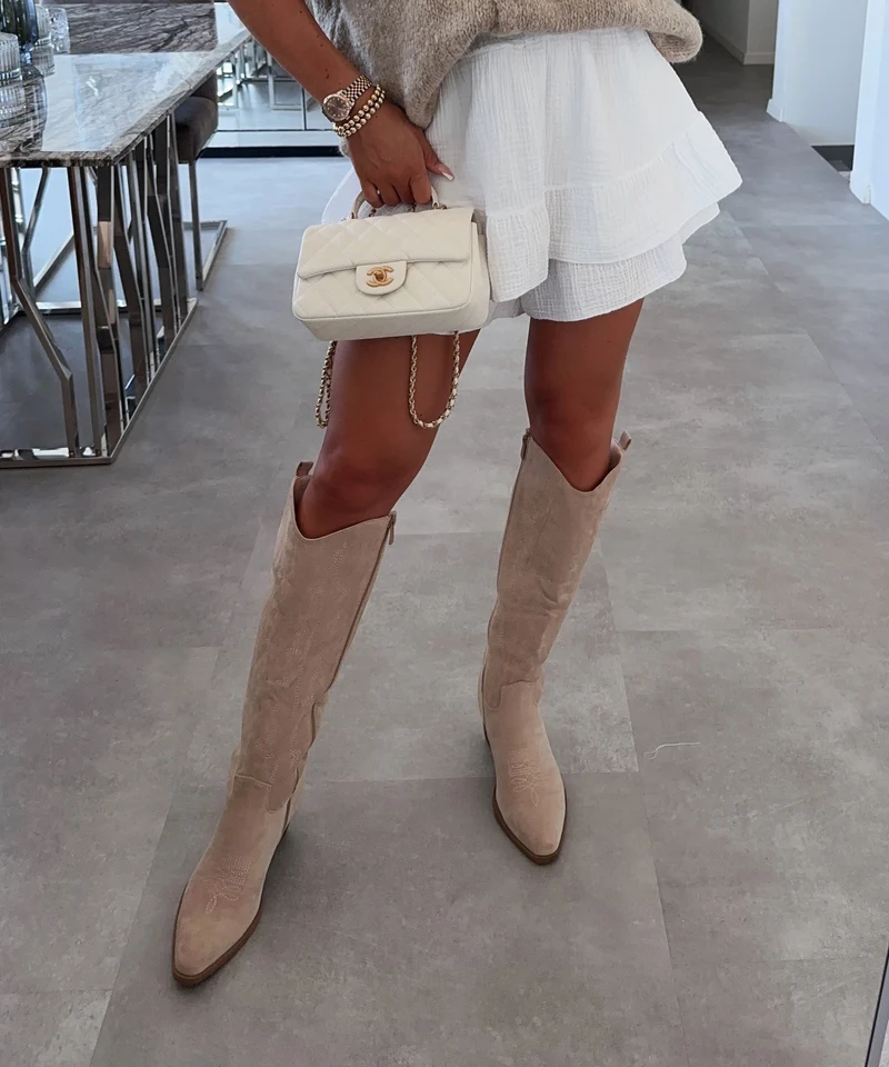 Bottes de cowboy beiges hautes au style western