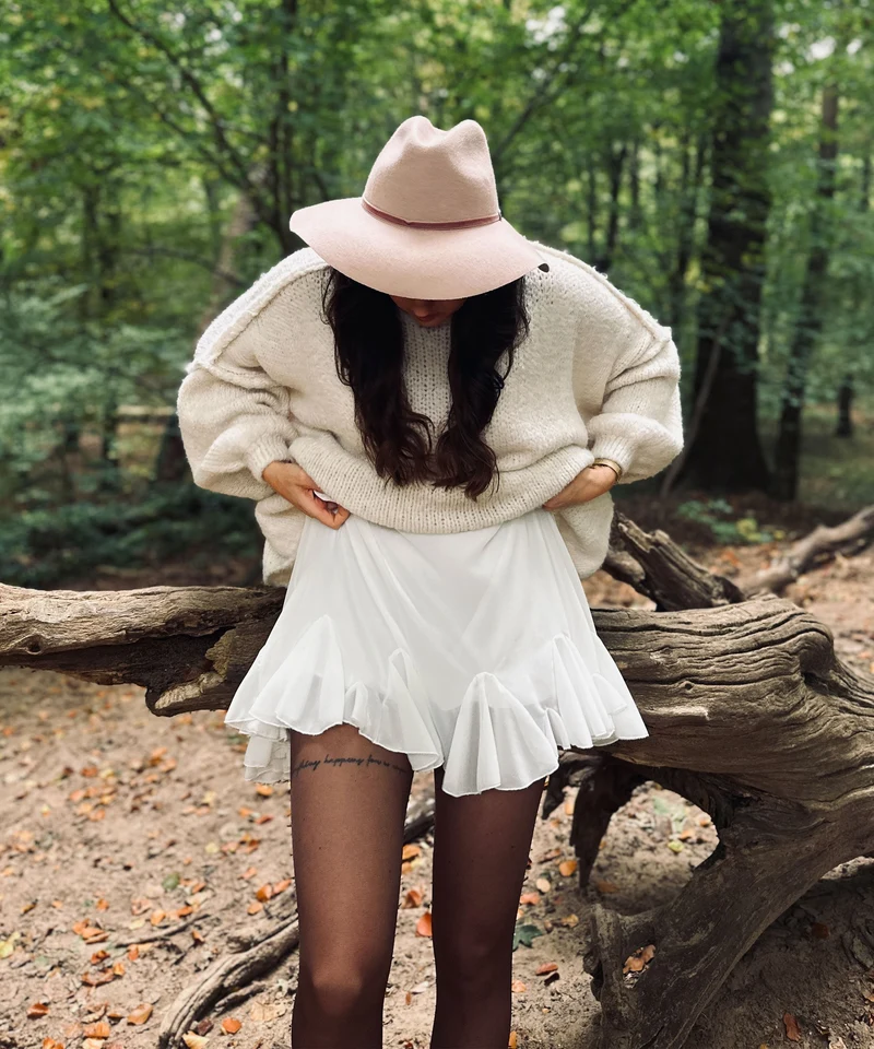 Jupe blanche Nicole au style épuré