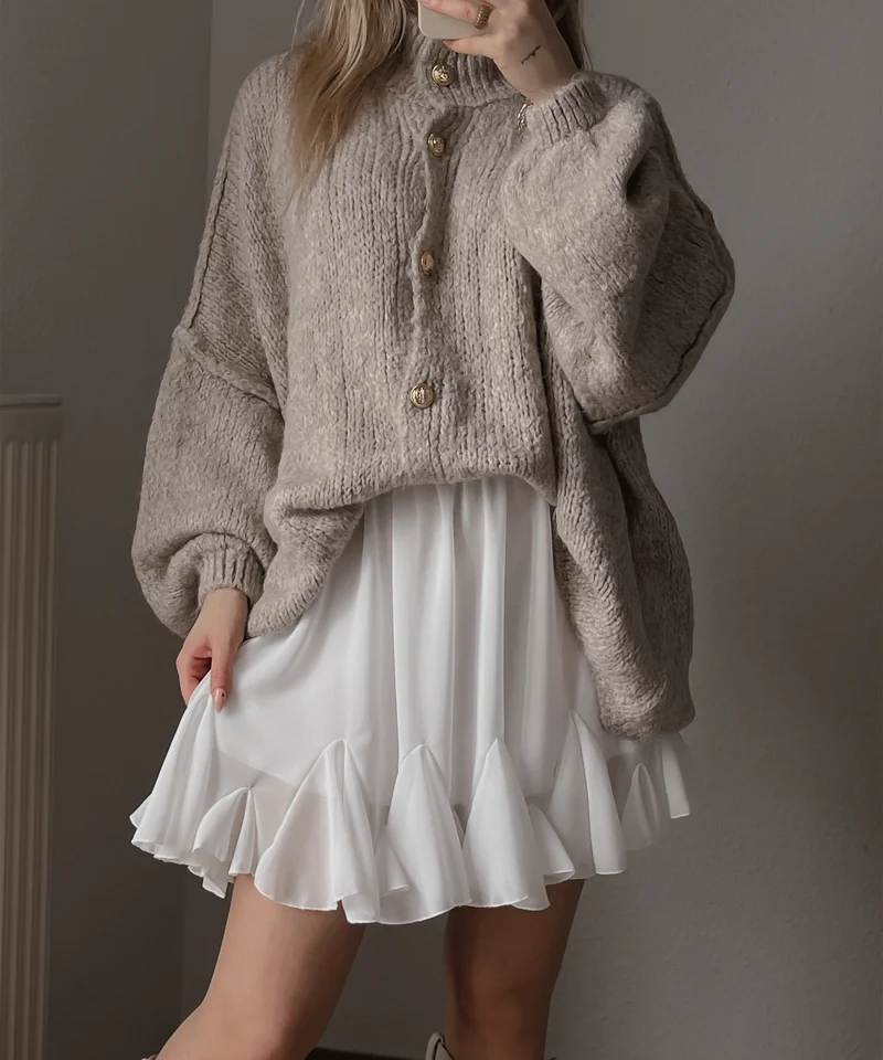 Jupe blanche Nicole au style épuré