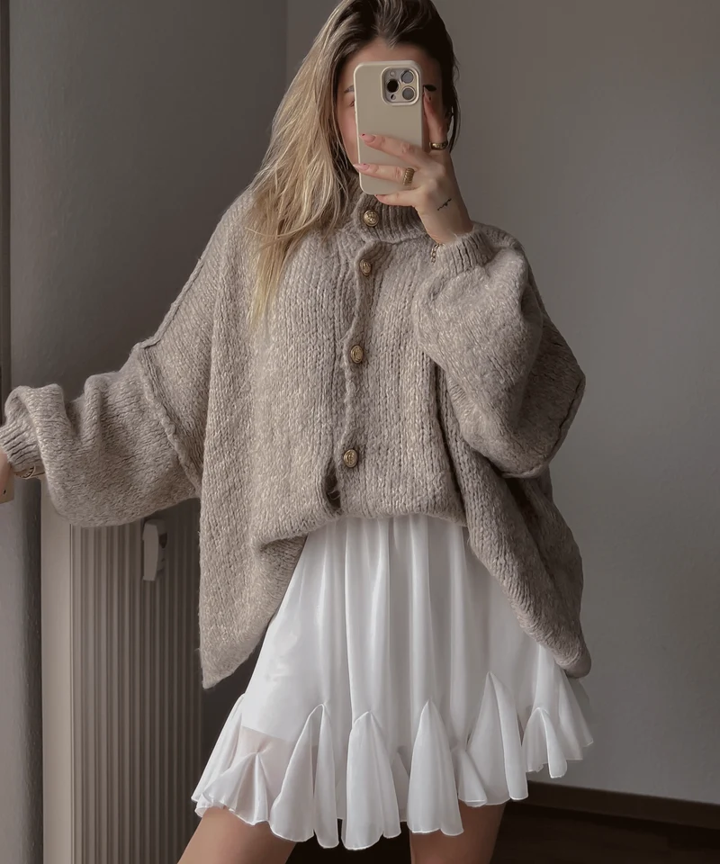 Jupe blanche Nicole au style épuré