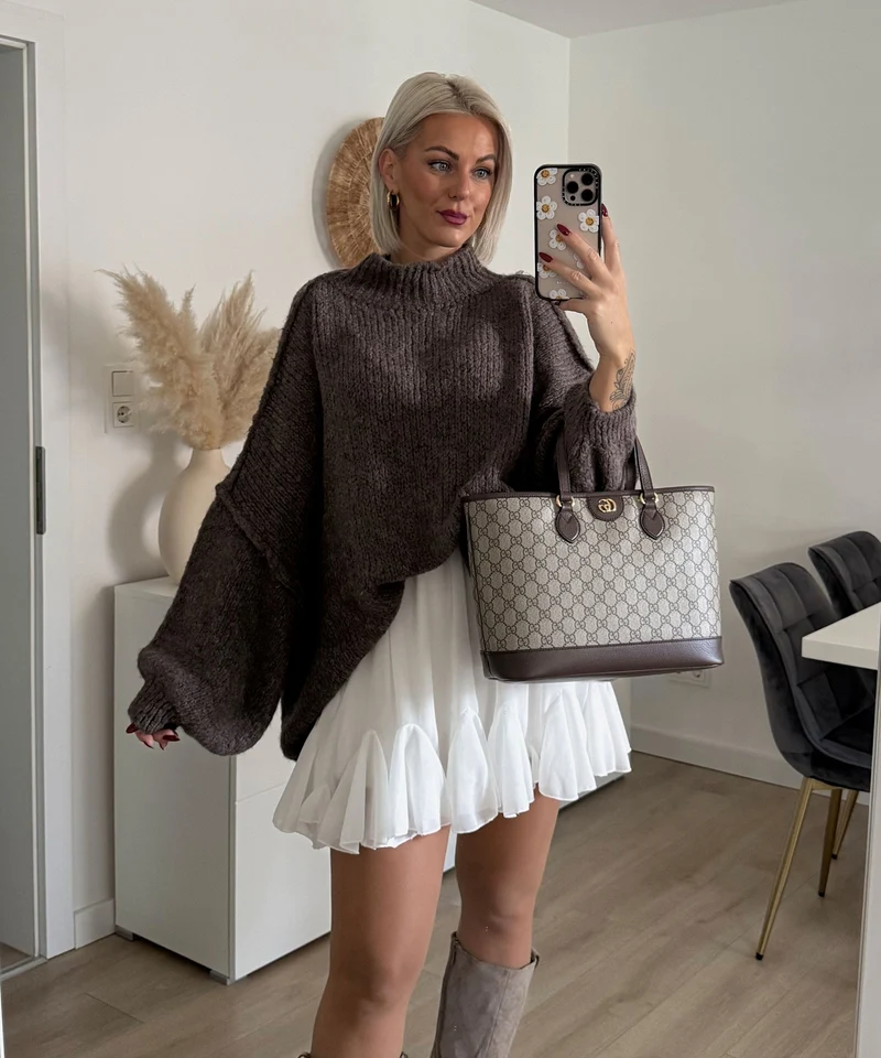 Jupe blanche Nicole au style épuré