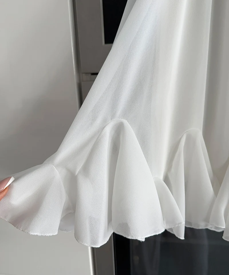 Jupe blanche Nicole au style épuré