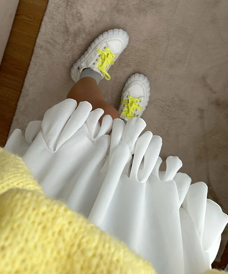 Jupe blanche Nicole au style épuré