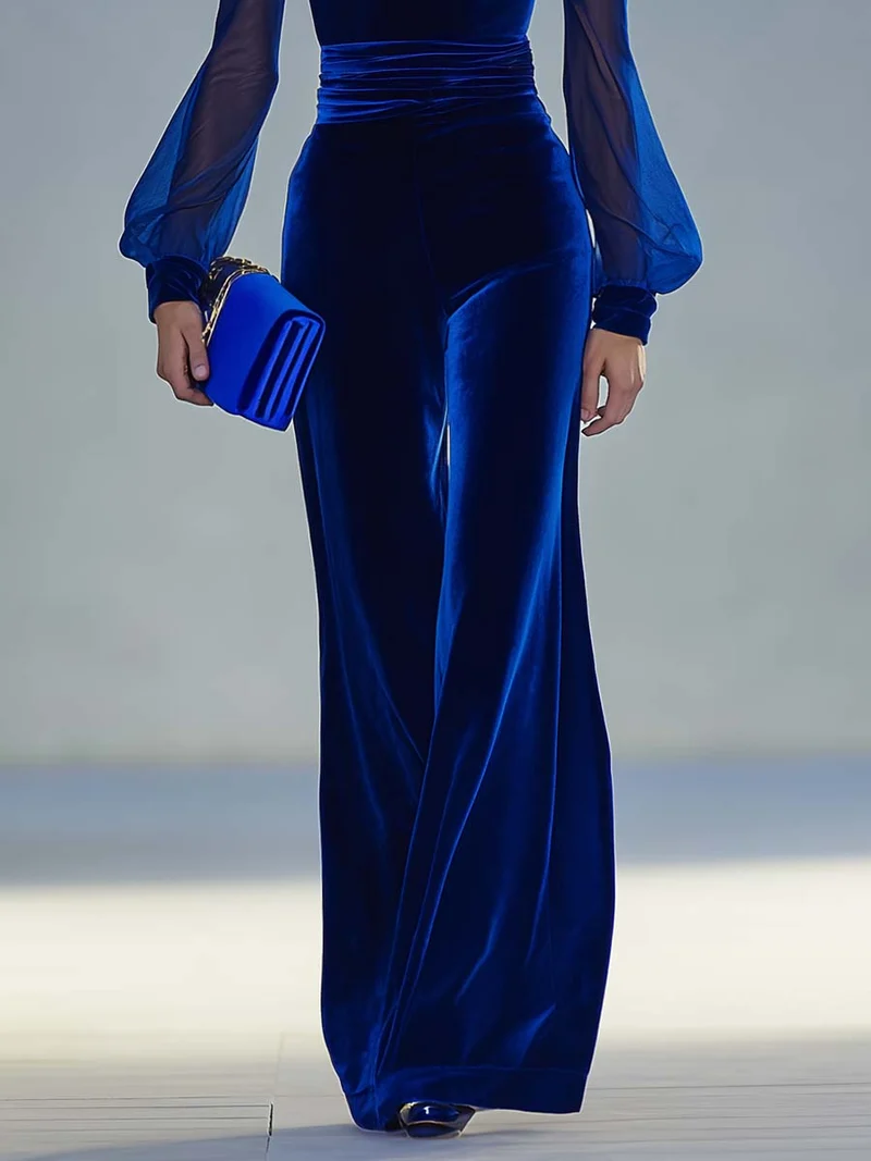 Combinaison vintage élégante en velours bleu royal à col V