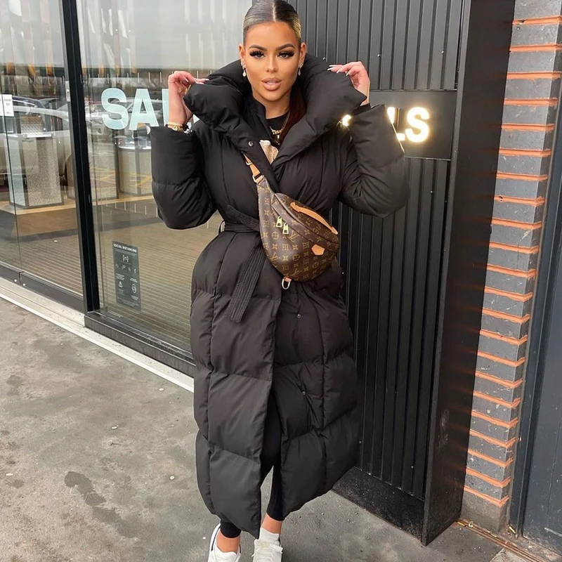 Parka oversize noire Kyleih pour l’hiver